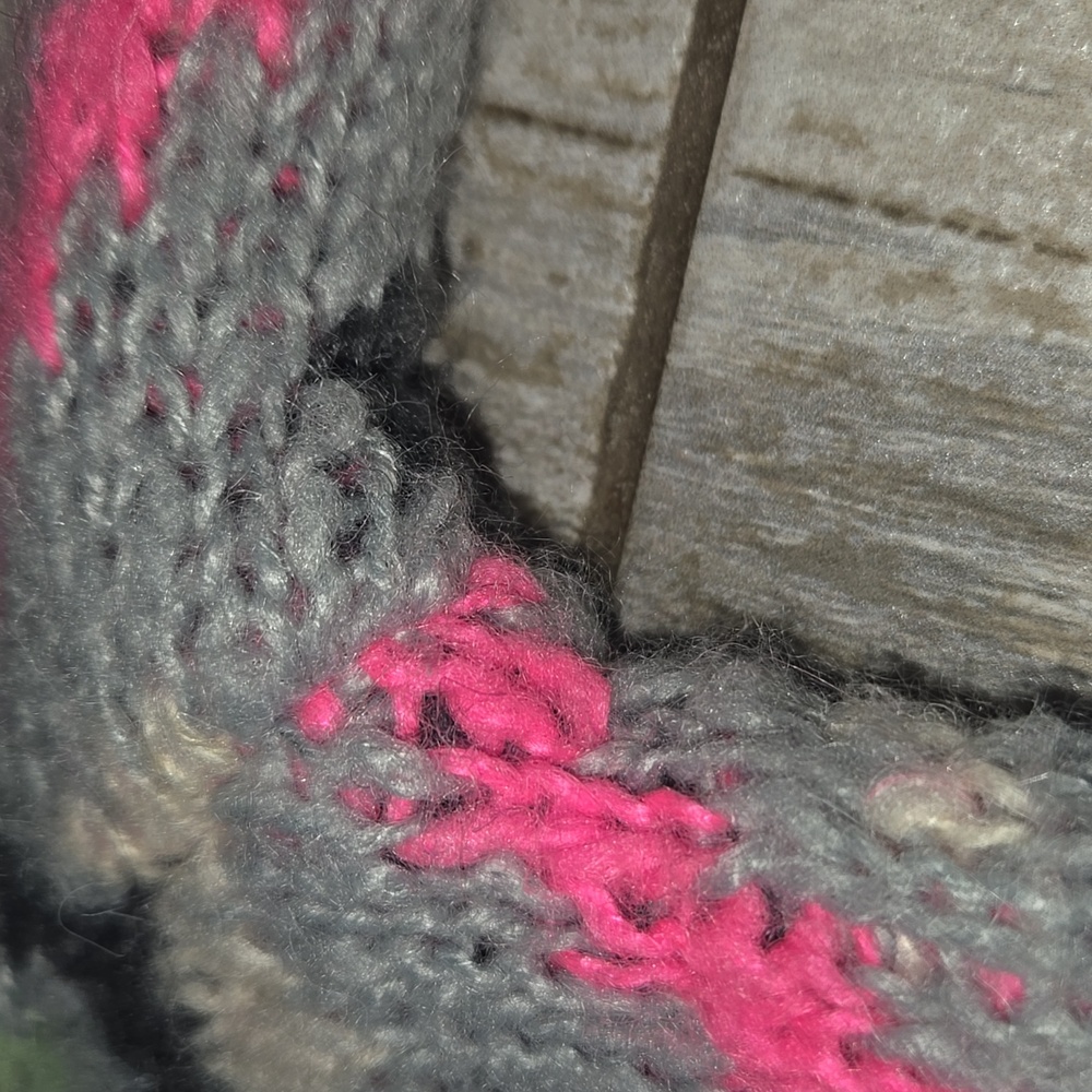 Zara Gray Sweater with Pink and Blue Accents - Picture 3 of 6